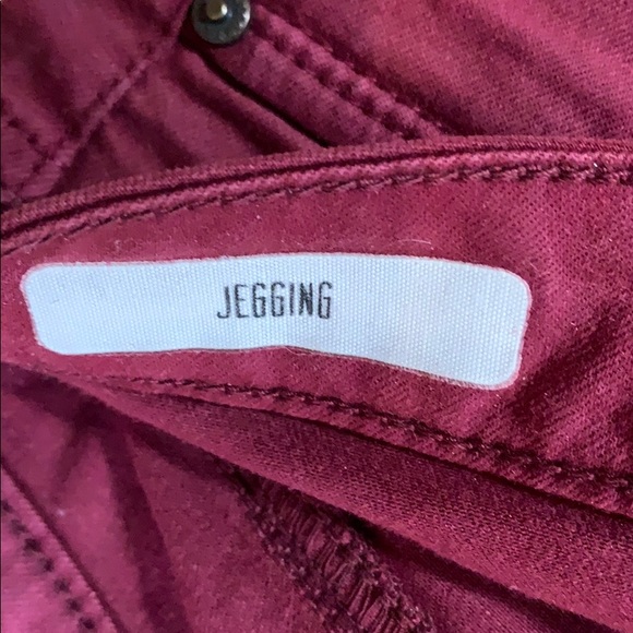 Garage Burgundy Jeggings - Picture 4 of 5